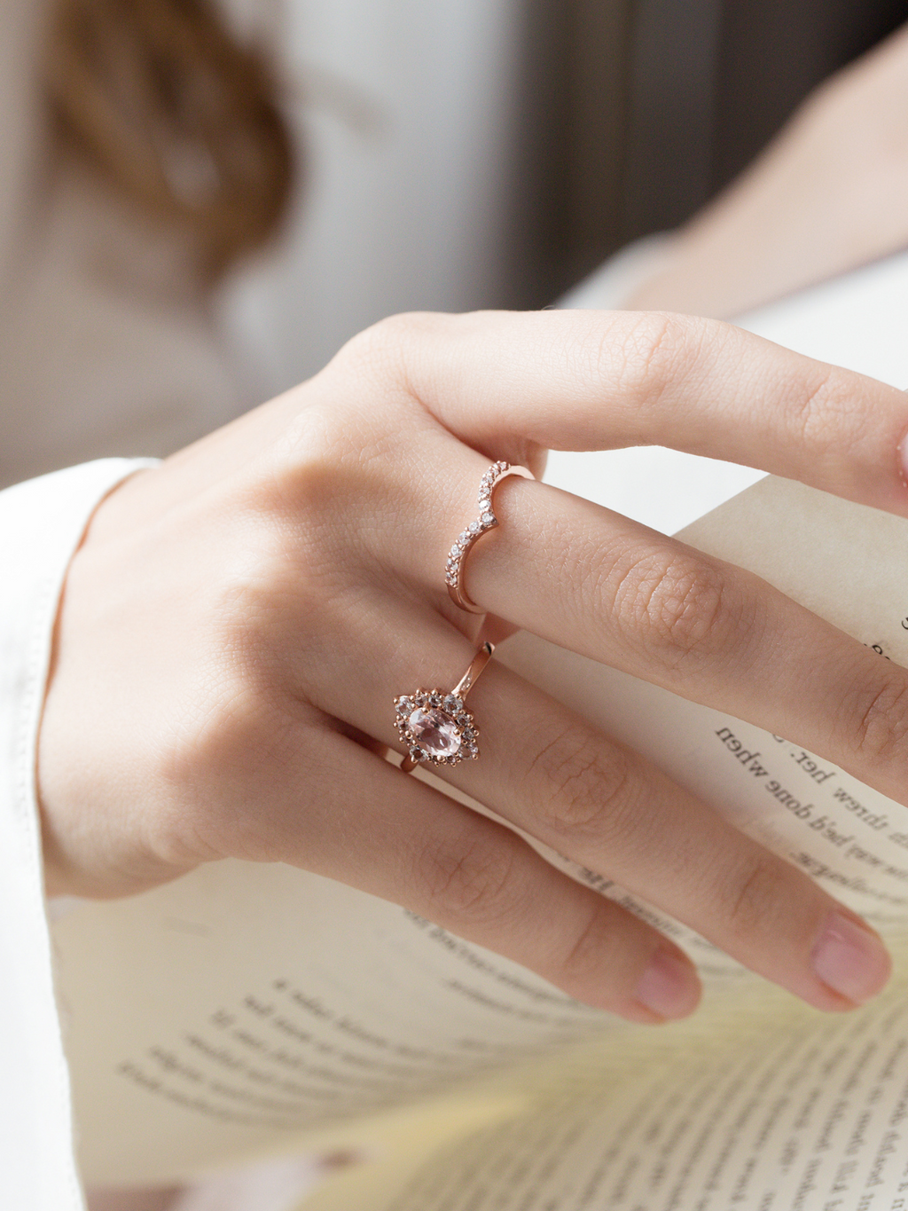 Bague halo en morganite rose et vermeil rose 18 carats 