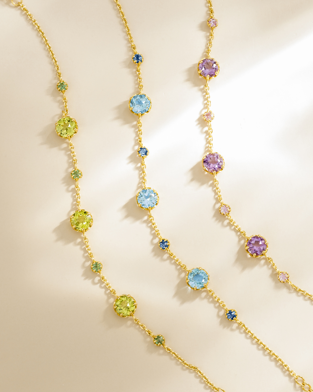 Bracelet en vermeil or 18 carats avec saphir rose et améthyste