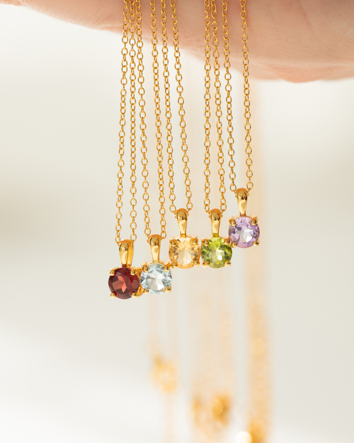 Collier pendentif solitaire péridot en or vermeil 18 carats