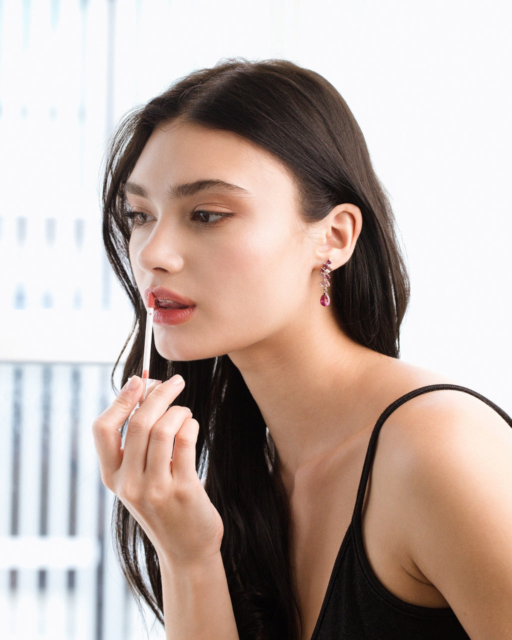 Boucles d'oreilles pendantes en argent sterling et pierre précieuse rose