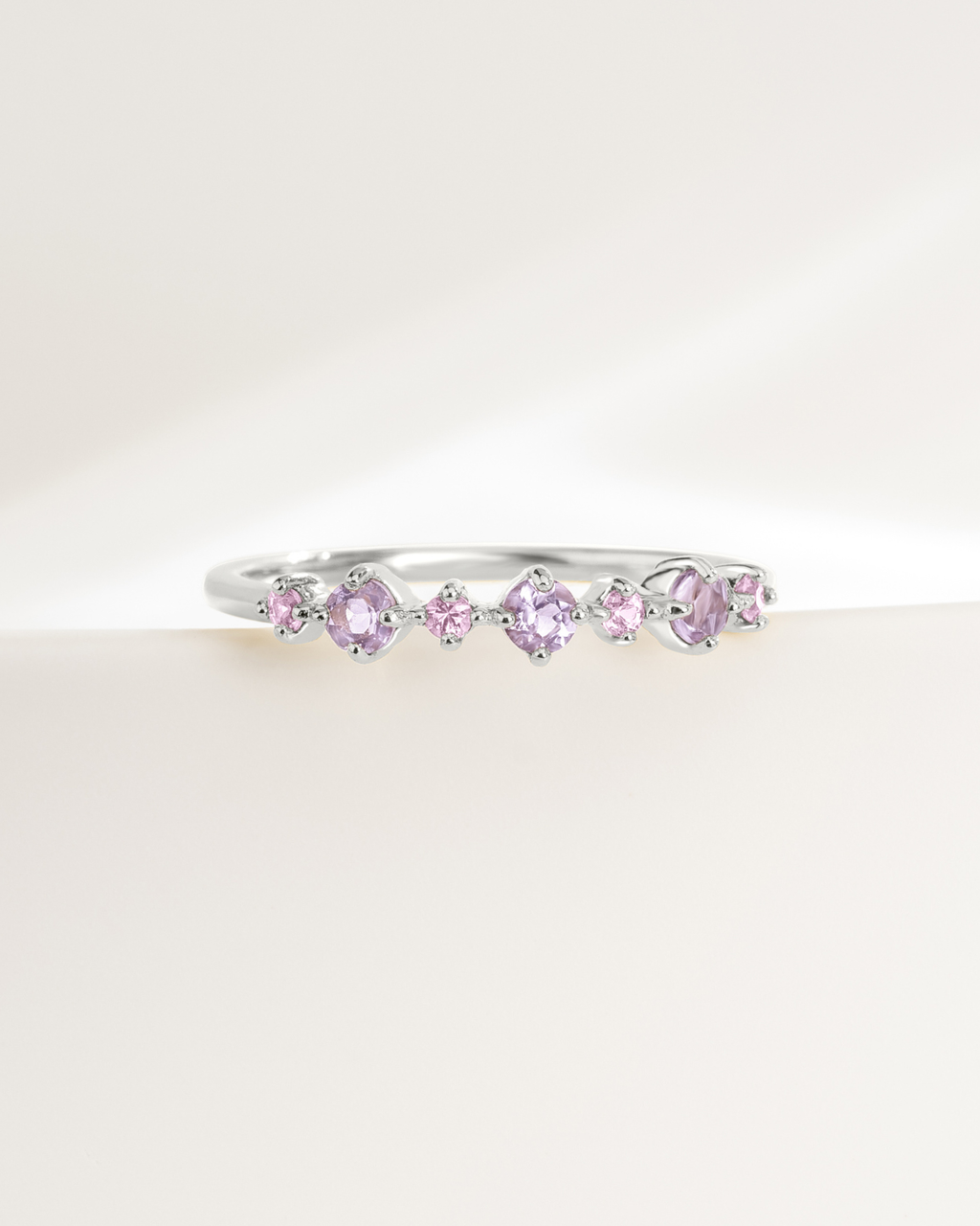 Alliance demi-éternité empilable en argent sterling, saphir rose et améthyste