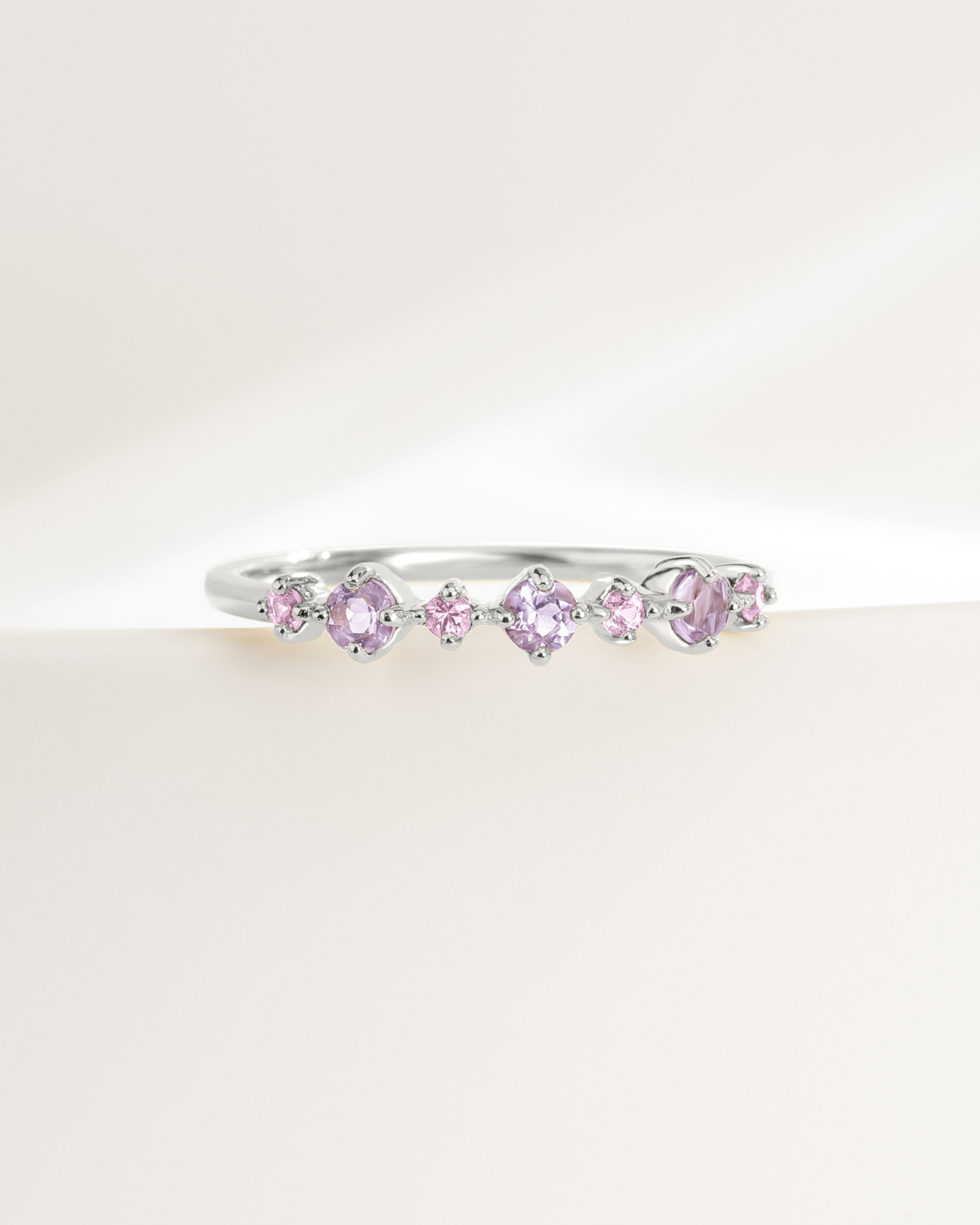 Alliance demi-éternité empilable en argent sterling, saphir rose et améthyste