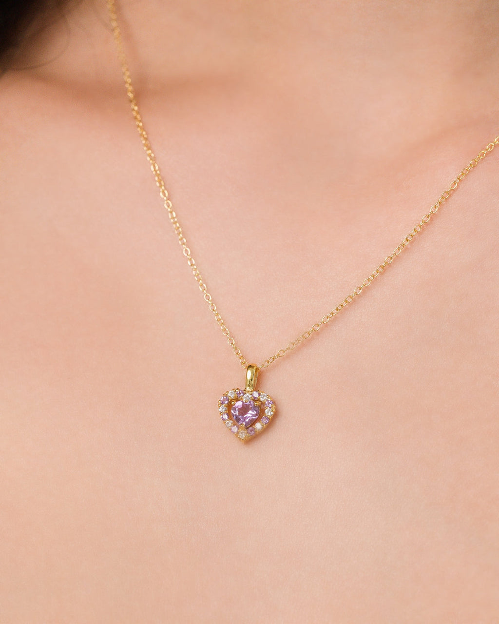 Collier pendentif cœur violet en améthyste lavande, en vermeil or 18 carats