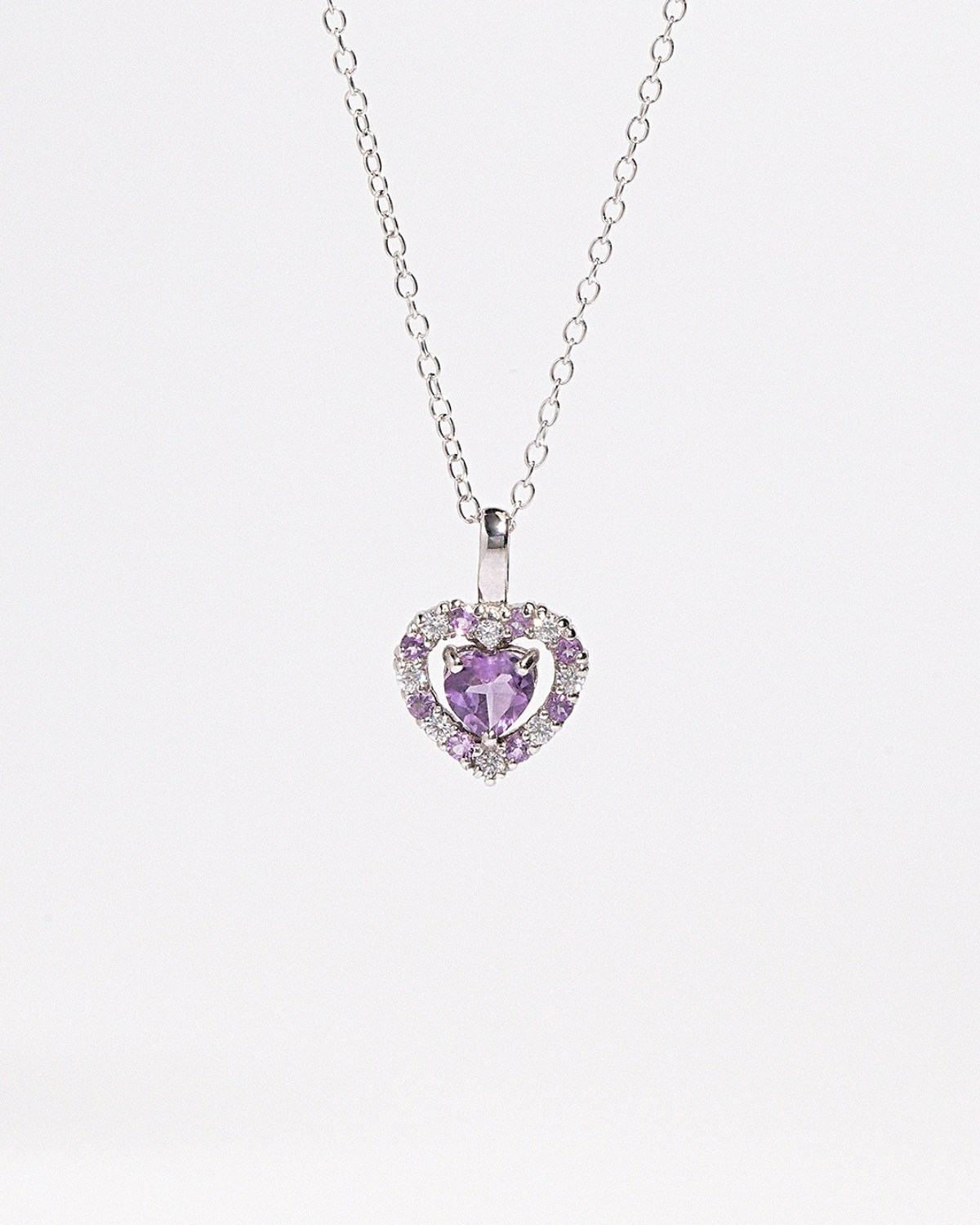 Collier pendentif cœur violet en améthyste lavande et argent sterling