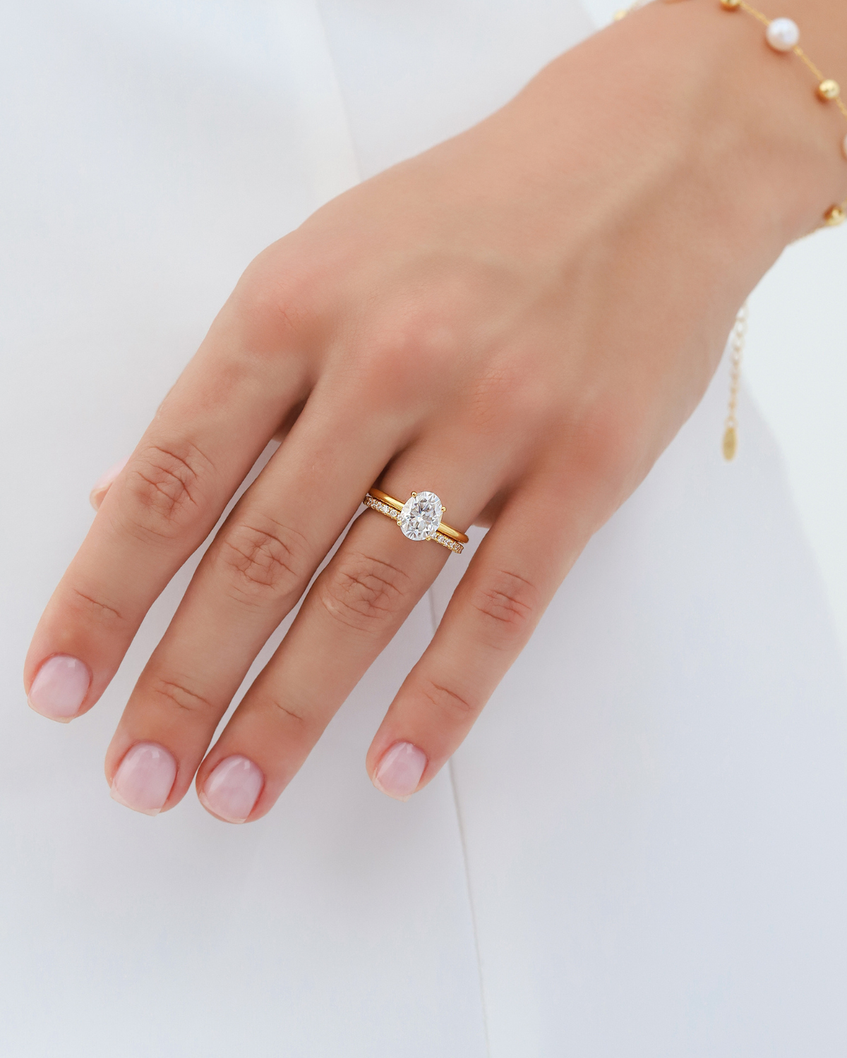 Bague de fiançailles solitaire en moissanite ovale de 2 carats, en vermeil d'or 18 carats