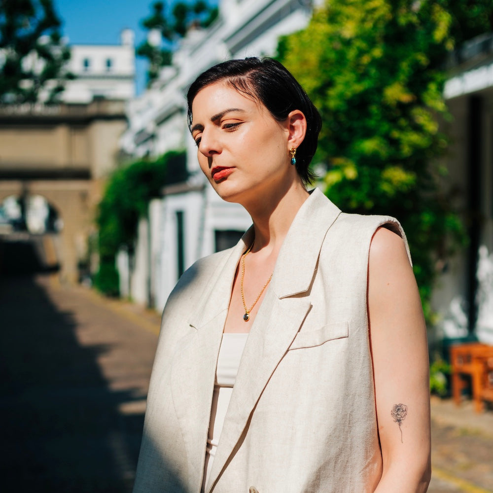 Boucles d'oreilles Moirai en labradorite torsadée