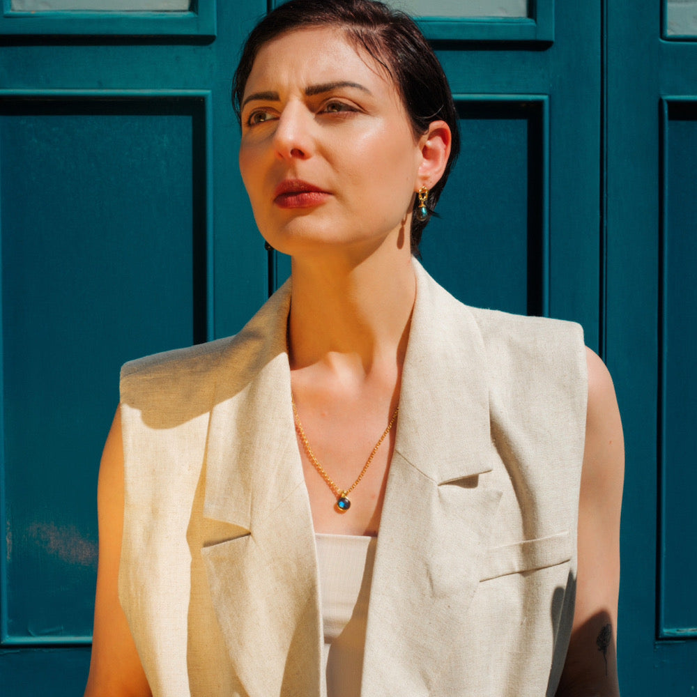 Boucles d'oreilles Moirai en labradorite torsadée