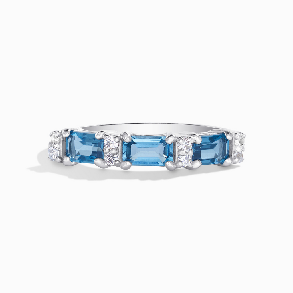 London Blue Topas Smaragdschliff Ewigkeitsring aus Sterlingsilber