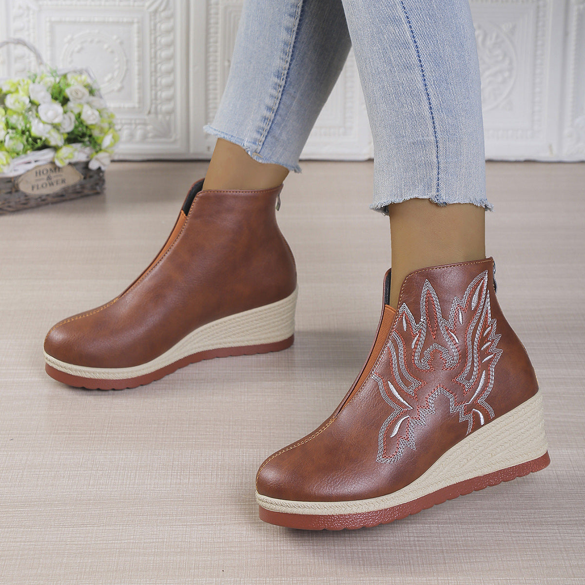 Embroidered Thick Version Retro Ankle Boots Women