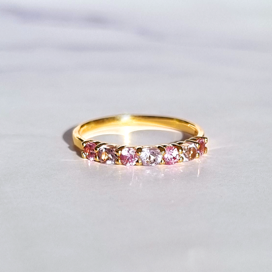 Alliance demi-éternité en vermeil or 18 carats, saphir rose et améthyste rose