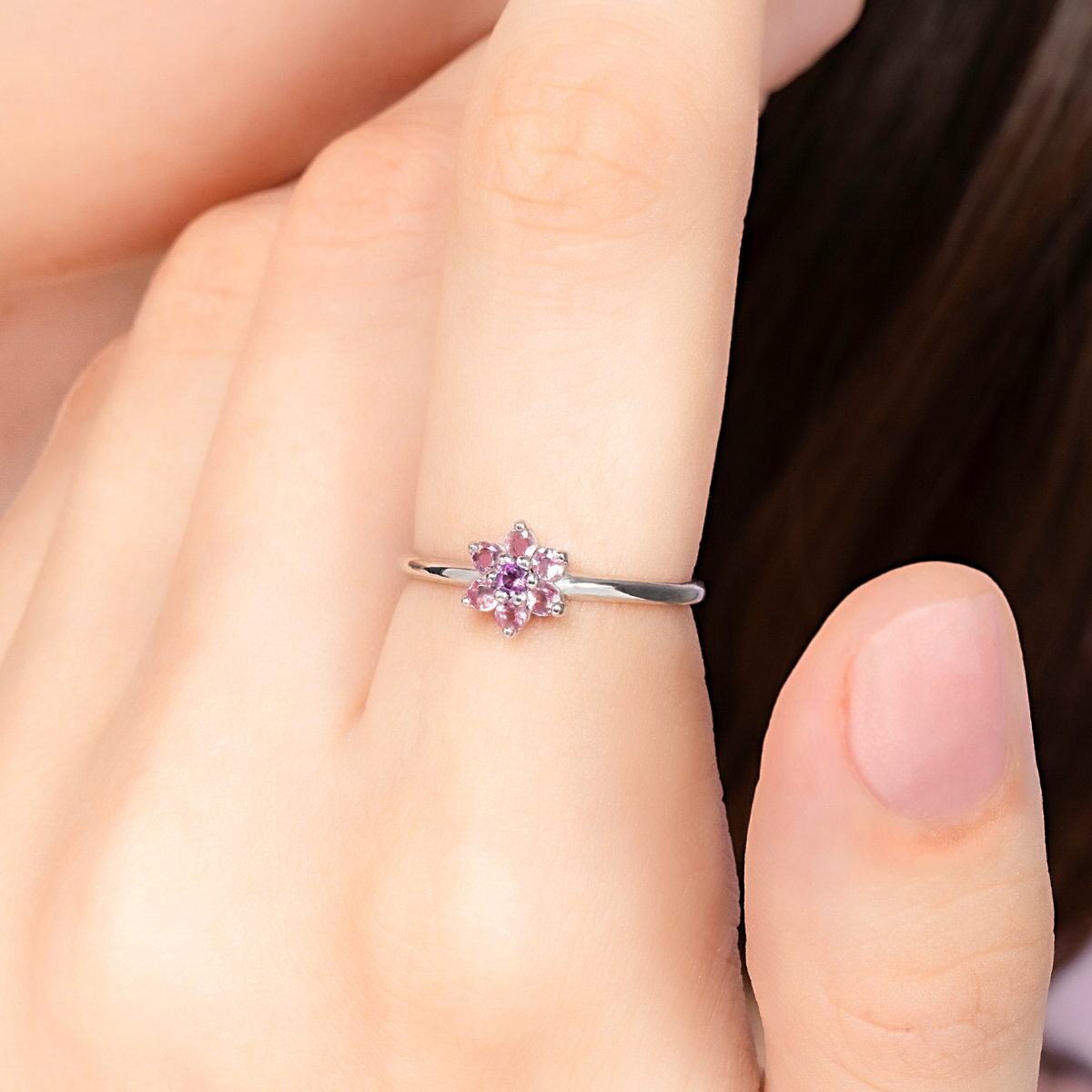 Bague en argent sterling ornée d'une fleur en tourmaline rose et améthyste.