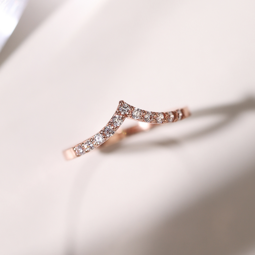 Wishbone Curved Eternity Ring in 18k Rose Gold Vermeil