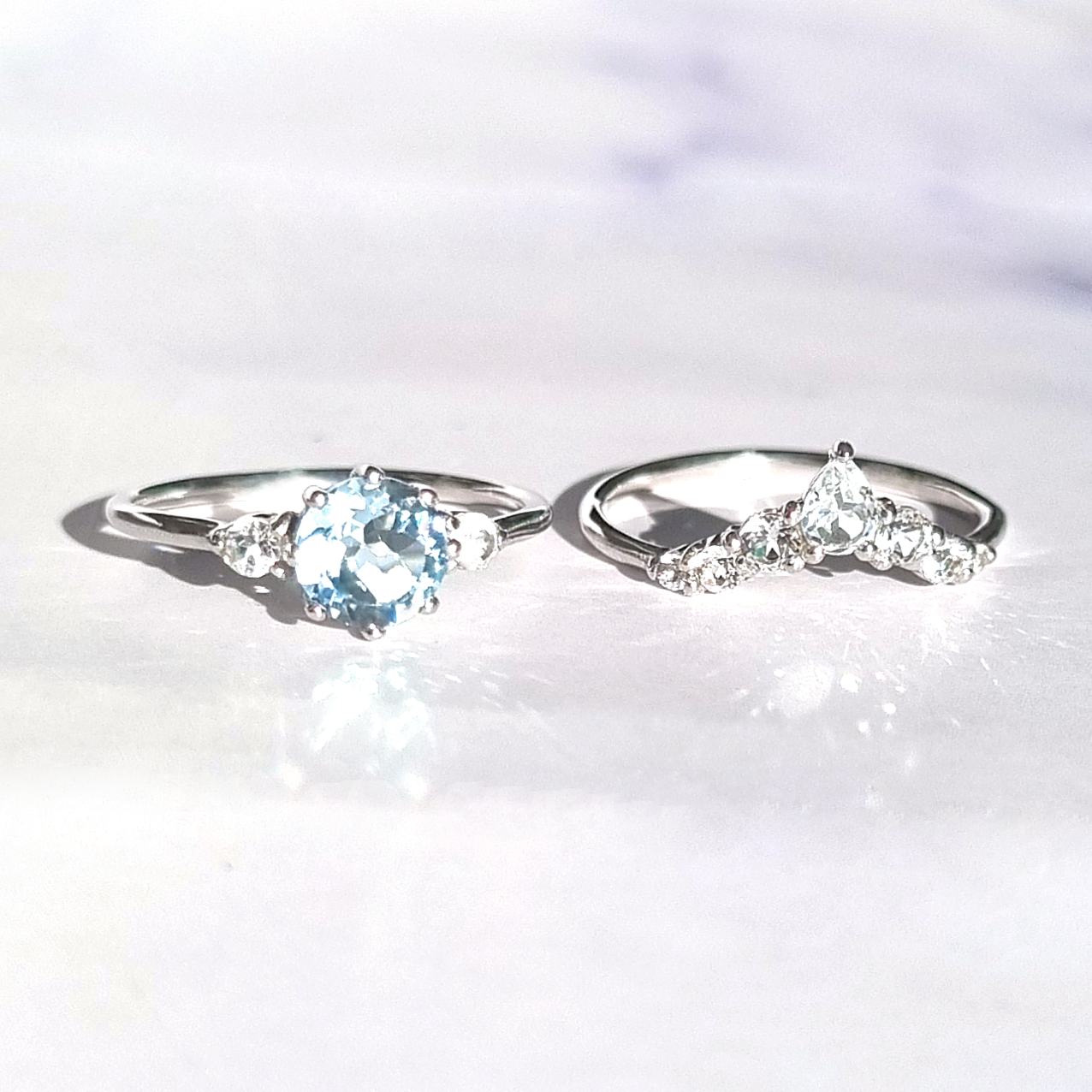 Bague Selene en topaze bleue sertie sur argent sterling 