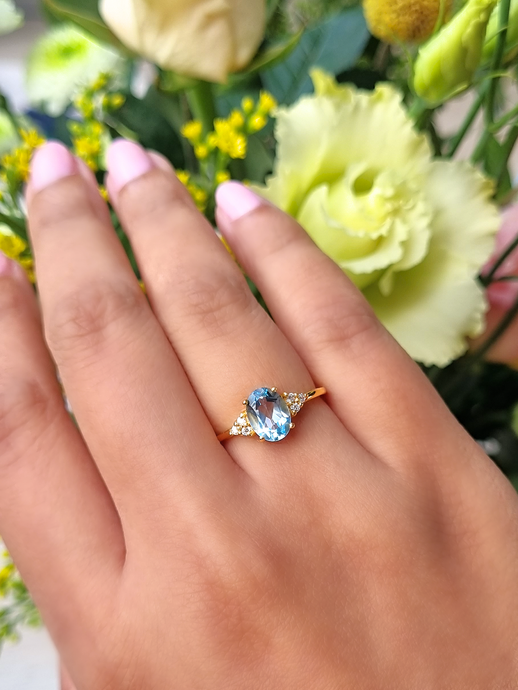 Sky Blue Topaz Ring in 18k Gold Vermeil